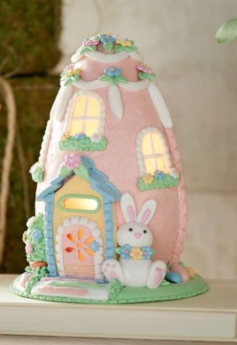 Pastel Easter Decor, Easter Clay Crafts, Easter Houses, Easter Gingerbread House, Kitchen Island Counter, Sugar Eggs For Easter, Easter Party Food, Island Counter, Making Easter Eggs