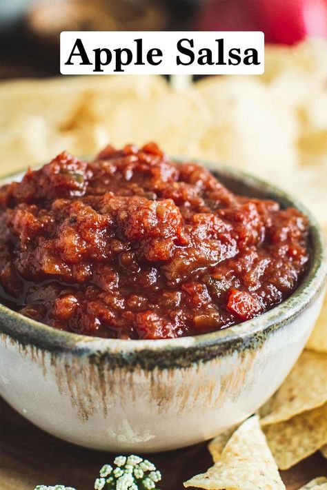 This sweet and spicy chunky salsa has plenty of fall flavor that makes the perfect combo for your tortilla chips. Apple Salsa is easy to make and so irresistible you won’t be able to stop dipping your chips into it. Fall Salsa Recipes, Fall Salsa, Apple Salsa Recipe, Pumpkin Salsa, Sweet Salsa, Apple Salsa, Fall Feast, Canning Ideas, Hot Salsa