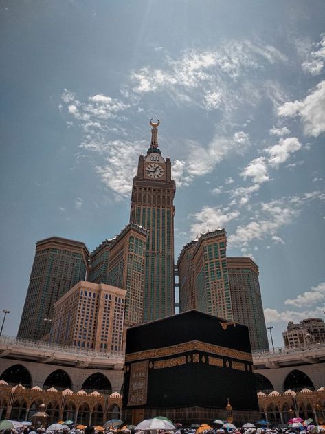 #Makkah #zamzamtower #ka'bah | Fotografi arsitektur, Gambar kota, Pemandangan Ka Bah, Clock Tower, Makkah, The Middle, Tower, Clock, Building, Blue