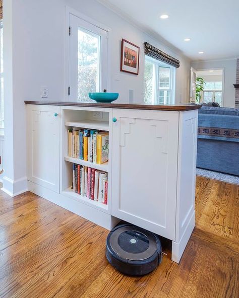 Roomba Storage Cabinet, Smart Ideas For Home, Roomba Garage Diy, Smart Home Solutions, Roomba Hidden Storage, How To Hide Roomba, Irobot Roomba Storage Ideas, Roomba Decoration, Roomba Storage