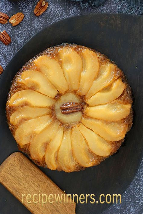 Pear And Ginger Upside Down Cake, Ginger Pear Upside Down Cake, Eggless Pear Cake, Pear Ginger Cake, Ginger Pudding Recipe, Pear And Ginger Cake, Ginger Pudding, Bulk Meals, Pear Cake Recipes