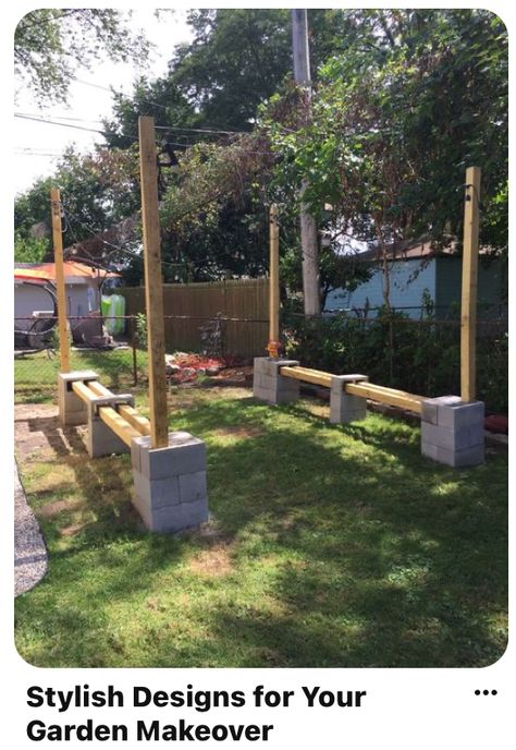 Yard Perimeter Ideas, Backyard Wood Fence, Wooden Fence Design, Wood Fence Ideas, Concrete Benches, Diy Backyard Patio, Cheap Backyard, Backyard Seating, Backyard Diy Projects