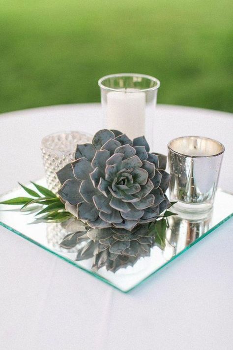 vintage mirror wedding centerpiece idea / http://www.himisspuff.com/mirror-wedding-ideas/4/ Spring Wedding Centerpieces, Succulent Wedding Centerpieces, Garden Wedding Centerpieces, Tafel Decor, Succulent Centerpieces, Sage Wedding, Wedding Floral Centerpieces, Succulent Wedding, Flower Centerpieces Wedding