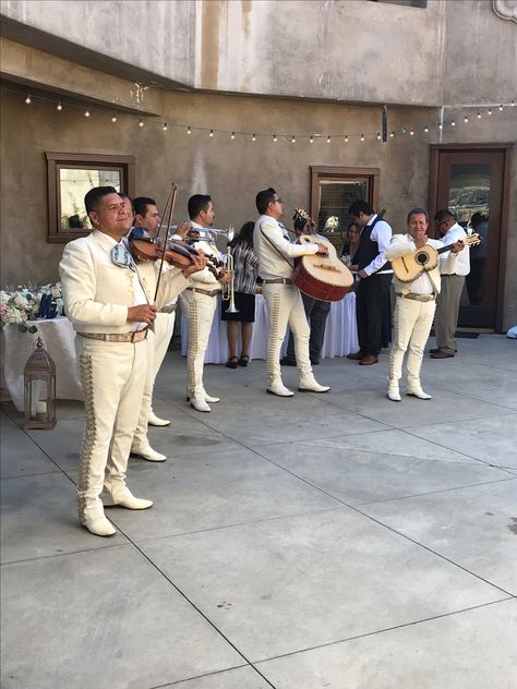 Mariachi for the wedding Mariachi Aesthetic, Wedding Mariachi, Gf Proposal, Mariachi Wedding, Mexican Mariachi, Wedding Musicians, Ideas Cumpleaños, Mariachi Band, Mexican Wedding