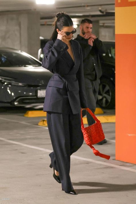 Hailey Rhode Baldwin, Kendall Jenner Street Style, Gala Fashion, Kendall Style, Future Style, Corporate Outfits, Black Leather Pumps, Kendall Jenner Outfits, Jenner Outfits