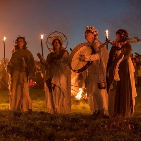 Bealtaine Fire Festival | Hill of Uisneach, Ireland | May | Spring | wildroutesireland Samhain Festival Ireland, Fire Core Aesthetic, Celtic Culture Aesthetic, Appalachia Folklore, Tribe Aesthetic, Wasteland Party, Celtic Aesthetic, Dark Irish, English Folklore