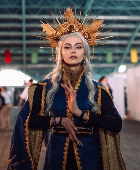 The Sun Summoner, Sankta Alina, Sun Summoner, Crow Costume, Six Of Crows Characters, Alina Starkov, The Darkling, The Grisha Trilogy, Leigh Bardugo