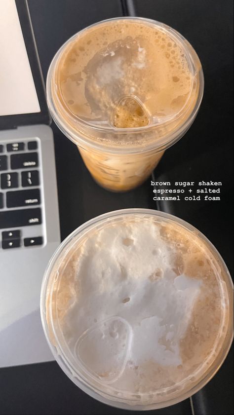 Simple Yummy Starbucks Drinks, Starbucks Drinks For Studying, Fall Coffee Orders, Starbucks Drinks Brown Sugar, No Sugar Starbucks Drinks, Brown Sugar Aesthetic, Fall Starbucks Orders, Starbucks Drinks Fall, Study Drinks