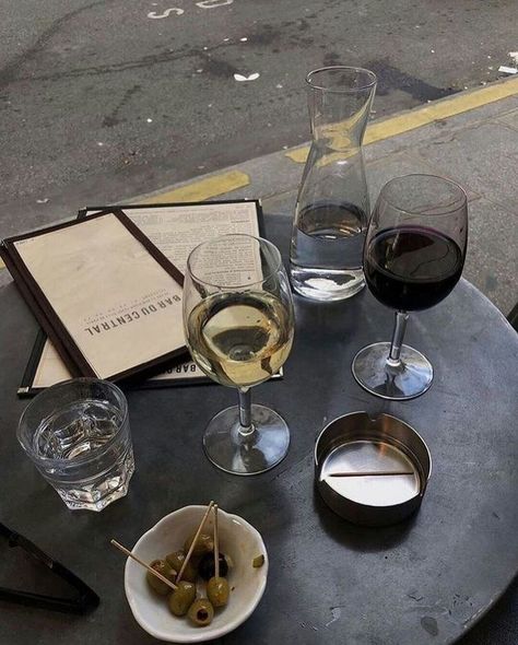 Fashion Design Inspiration, Baby Driver, Wine And Dine, Foto Inspiration, What’s Going On, Aesthetic Photo, Aesthetic Food, Mood Boards, Dream Life