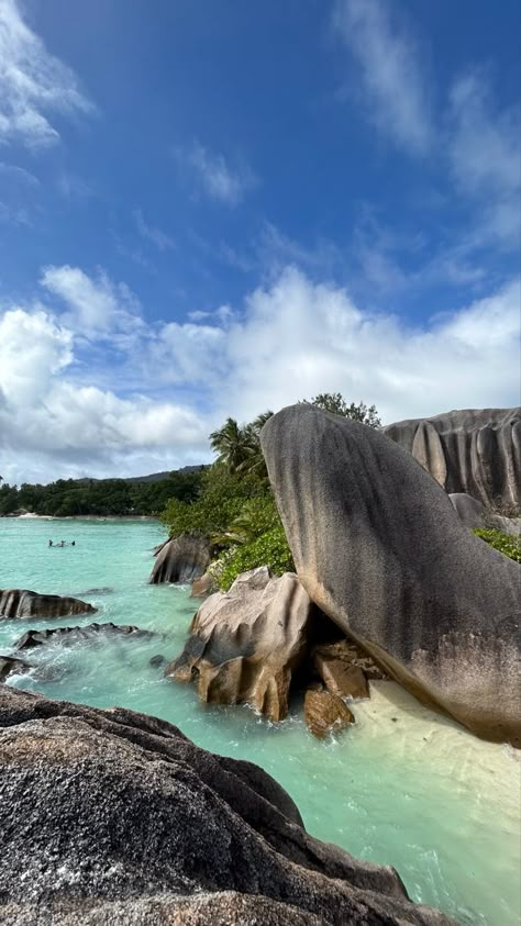 Anse source d’argent 💚 || seychelles || #travel #travelguide #beaches #bestbeach #number1beach #fashion #vaca #inspo #sea #summer #traveltips #travelling #summerplans #islands #islandlife #blue #aesthetic #dinnerideas #rocks #trees || 🐚 Seychelles Mahe Island, Seychelles Aesthetic, Seychelles Africa, Seychelles Travel, Seychelles Beach, Gap Year Travel, Seychelles Islands, Pretty Beach, Sea Summer