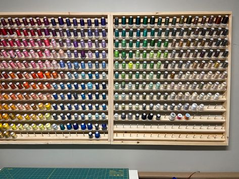 Thread Display Ideas, Workroom Design, Thread Rack, Peg Boards, Quilt Room, Historical Sewing, Craft Storage Organization, Thread Storage, Sewing Room Design