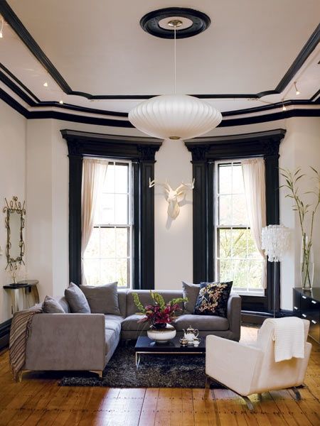 Design Trend: Black Window Trim - Liz Marie Blog Black Trim Interior, White Walls Living Room, Black Window Trims, Black Sectional, Black And White Living Room, Black And White Decor, Up House, White Living Room, Living Room White