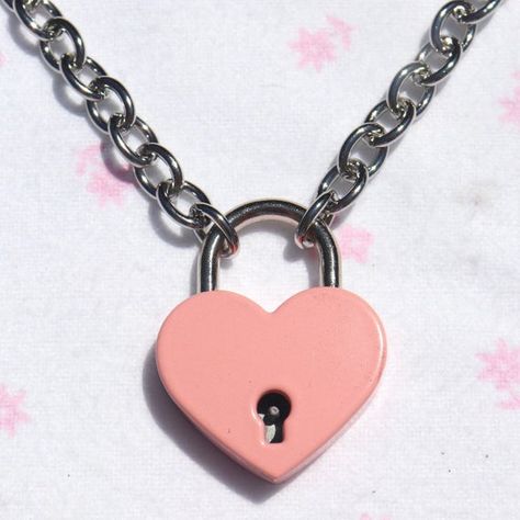 Grey Heart, Pad Lock, Pretty Jewelry Necklaces, Heart Lock, Lock Necklace, Pretty Earrings, Girly Jewelry, Tiffany Heart, Heart Charm Bracelet