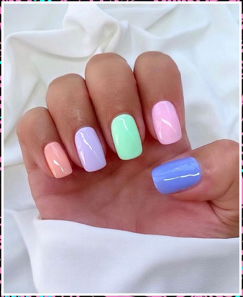 Gel polish provides a chip-free manicure for weeks. Multicolored Nails, Cute Gel Nails, Short Acrylic Nails Designs, Pastel Nails, Dipped Nails, Fabulous Nails, Fire Nails, Chic Nails, Fancy Nails