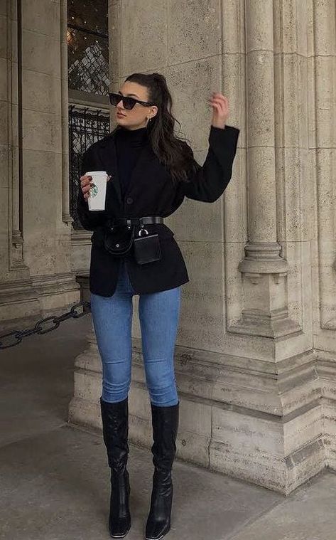 Long Boot Style, Winter Outfits Cold Office, Outfit Bota Larga, Office Boots Outfit, Classy Fall Outfits 2023, Fancy Casual Outfits For Women, Classy Outfit With Jeans, Winter Heels Outfit, High Neck Outfits