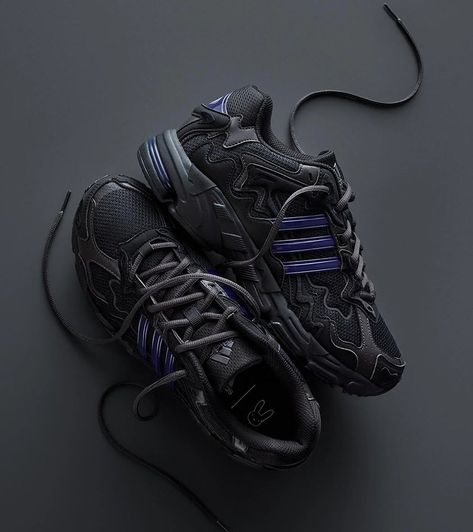 Bad Bunny x adidas Response CL "Black" now available online Bad Bunny Adidas, Adidas Response Cl, Taper Fade Short Hair, New Sneaker Releases, Adidas Response, Bunny Outfit, Sneaker Release, Adidas Sneaker, Bad Bunny