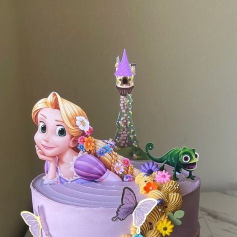 Buttercream Cakes | Sonia Perez on Instagram: "My favorite Disney princess!💜 . . . . . . . . #palmspringscakes #coachellavalleycakes #cvcakes #rapunzel #rapunzelcake #tangledcake #tangled" Tangled Cake Rapunzel, Tangled Cake, Rapunzel Birthday Cake, Rapunzel Cake, Favorite Disney Princess, 6th Birthday Cakes, Princess Birthday Cake, Buttercream Cakes, Tangled Rapunzel