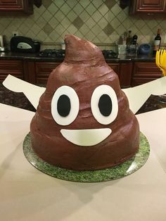 1000+ ideas about Poop Cake on Pinterest | Toilet Cake, Emoji Cake ... Poo Emoji Cake, Poop Emoji Cake, Poop Cake, Pooh Cake, Emoji Cake, Emoji Birthday Party, Novelty Birthday Cakes, Cake Decorating Icing, Emoji Party