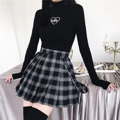 Mode Gyaru, Stil Emo, E Girl Style, Winter Grunge, Egirl Fashion, Look Grunge, Mode Emo, E Girl Outfits, Womens Pleated Skirt