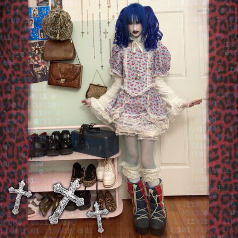 ʚ♡ɞ˚ #goth #gothstyle #aesthetic #emo #jfashion #egirl #alt #alternativegirl #makeup#harajuku #kotekei #コテ系 #eglcommunity #egl #classiclolita #oldschoollolita Cult Party Kei Aesthetic, Meto Mejibray, Drag Queen Outfits, Aesthetic Emo, Kei Fashion, Kandy, Alt Fashion, Japanese Street Fashion, J Fashion