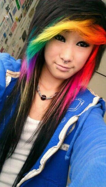 Rainbow Hair Highlights, Blonde Pony, Rainbow Highlights, Emo Hairstyles, Hair Rainbow, Emo Scene Hair, Rainbow Hair Color, Cute Hair Colors, Multi Colored Hair