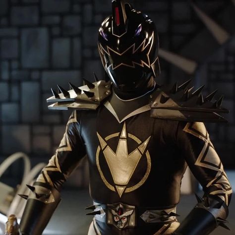 Robo Tommy from the Power Rangers 25th anniversary Episode Dimensions in Danger #PowerRangersDinoThunder #PowerRangers25 #robot #superninjasteel #powerrangers Decker Power Rangers, Dino Thunder Black Ranger, Jason Power Rangers, Power Tommy, Gold Power Ranger, Tommy Oliver Power Rangers, Josh Johnson, Ranger Car, Power Ranger Black