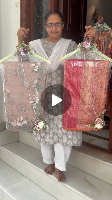 Taruna Chaudhry ( gifting solutions designer ) on Instagram: "When minimal is more… layering up the trousseau for our bride to be …. In a form which is ready to be hung in the wardrobe… still maintaining its attractiveness and elegance 💕💕  Roka packings done right for a destination event… where the stuff to be taken.. has no option except luggage packing💕💕  We do customization as per our clients requirements 💕💕  Connect with us for your gifting solutions for all occasions /packing needs @lil_treasures_by_taruna or WhatsApp @9899797186  #rokapackings#bridaltrousseaupackaging #bridaltrousseau #brideclothespacking #wardrobepackings#trousseaupacking #trousseaupackaging #wrappinggifts#packinggifts#explorepage#explore#fyp#fypage #lil_treasures_by_taruna #" Groom Suit Packing Ideas, Bride Packing Ideas, Sari Packing Ideas For Wedding, Bridal Dress Packing Ideas, Trousseau Packing For Bride, Bridal Packing Ideas, Dress Packing Ideas Wedding, Saree Packing Ideas, Saree Packing Ideas Wedding