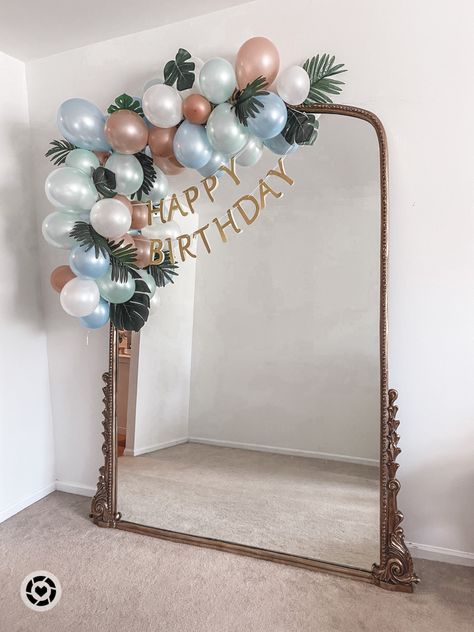 29th Birthday Decorations, Tropical Balloon Garland, At Home Birthday, Artificial Palm Leaves, Birthday Decorations At Home, 25th Birthday Parties, Wedding Background Decoration, Bridal Shower Backdrop, Iphone Wallpaper Classy