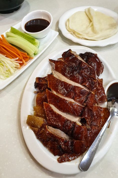 Peking Duck Recipe, Duck Pancakes, Kpop Lifestyle, Food Meme, Chinese Stir Fry, Almond Chicken, Chinese Restaurants, Peking Duck, Barbecue Pork