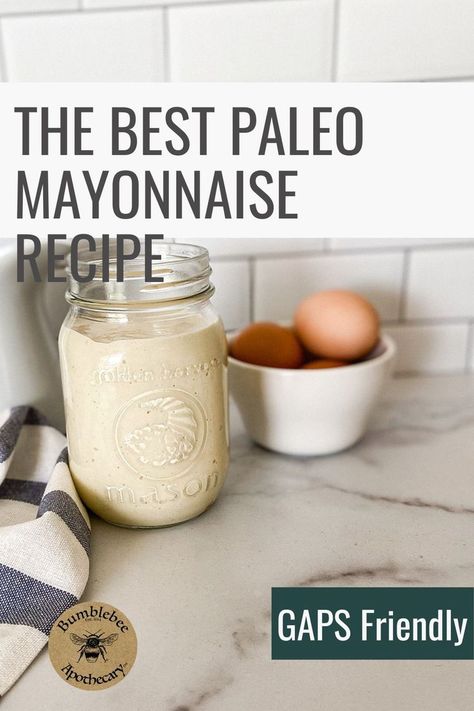 Homemade paleo mayonnaise recipe, perefct on burgers, sandwiches and more. So simple and easy to make. Enjoy mayonnaise that's actually a superfood and tastes amazing! Paleo Mayonnaise Recipe, Mayonnaise Recipes, Healthy Condiments, Paleo Mayo, Paleo Mayonnaise, Gaps Diet Recipes, Gut Healing Recipes, Nourishing Traditions, Mayonnaise Recipe