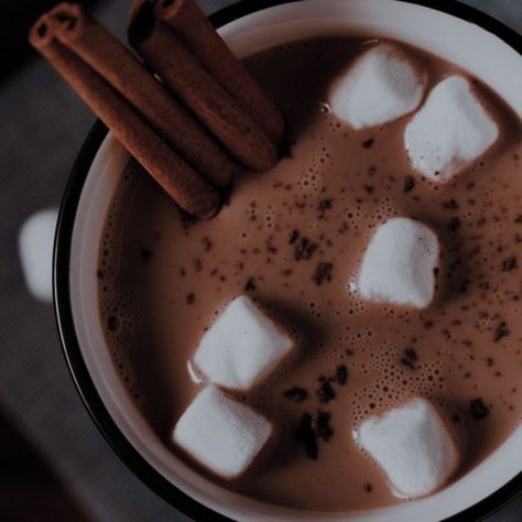 Brown Winter Aesthetic, Anne Core, Brown Fall Aesthetic, Autumn Widgets, Cozy Core, Chocolate Aesthetic, Hot Choco, Hot Coco, Chocolate Caliente