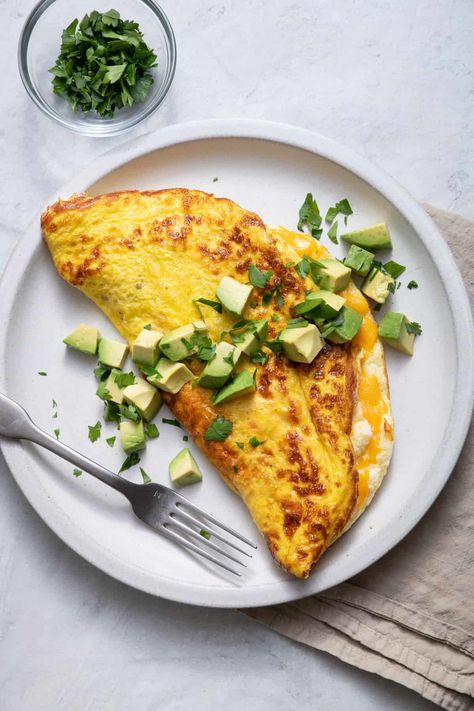 Souffle Omelette {Fluffy & Light} - FeelGoodFoodie Souffle Omelette, Omelet Recipes, Pizza Omelette, Omlet Recipes, Breakfast Calories, Egg Scramble, Breakfast Omelette, Egg Omelet, Cheese Omelette