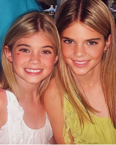 Kendall Jenner Blonde Hair, Kendall Jenner Young, Young Kim Kardashian, Kylie Jenner Album, Kylie And Kendall, Kendall Jenner Hair, Blonde Kids, Computer Projects, Wig Ideas