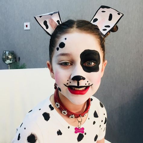 Dalmation Puppy Makeup, Dalmatian Halloween Makeup Women, Dalmatian Puppy Face Paint, 101 Dalmations Face Makeup, Dalmation Face Paint Kids, Dalmatian Puppy Makeup, Dog Makeup Kids, Dalmatian Makeup Halloween, Dalmation Face Makeup