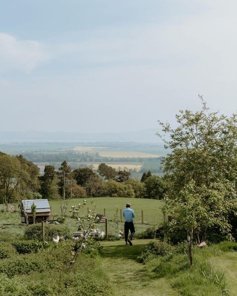 Happy Friday! What have you got planned? This was us a couple of weeks ago (in that snippet of summer we had)- playing with hens, brushing hands through long meadow grass, afternoon soaks in a @hello_goodland tub, big dinners in the glasshouse- we had the truly spectacular @clairefleck here for a few days snapping a little inch of life on the farm- whether that’s life for you for a couple of nights, or for ourselves; keeping animals fed, watered and happy. Summer is nearly upon us- and we’ve ... Farm Tour, Farm Shop, Happy Summer, Glass House, Brushing, International Travel, Farm Life, Us Travel, Looking Up