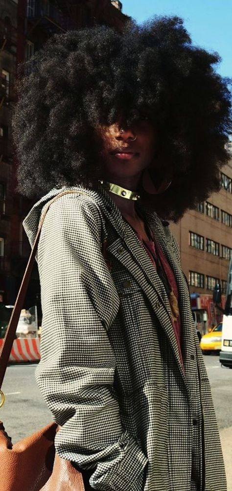 Flot Makeup, Výtvarné Reference, Pelo Afro, Beautiful Natural Hair, 4c Hair, Natural Hair Inspiration, Hair Crush, 4c Hairstyles, Hair Weave