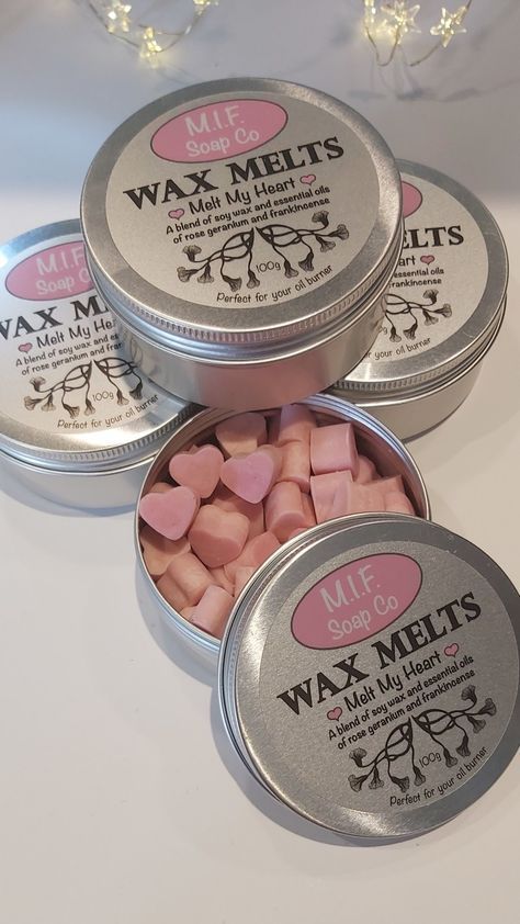 Candle Melt Packaging Ideas, Wax Melts Clamshell, Wax Melt Logo Ideas, Cute Wax Melts Ideas, Cute Candle Packaging, Heart Wax Melts, Wax Melt Storage Ideas, Cute Wax Melts, Wax Melts Ideas