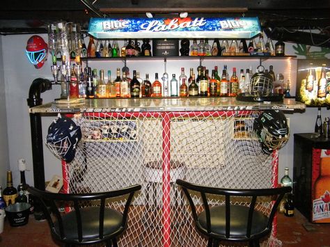 hockey net bar Beer Cart, Bar House, Hockey Nets, Pub Ideas, Cave Room, Hockey Room, Bar Basement, Bar Designs, Board Designs