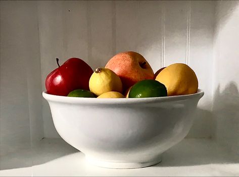 Fruit bowl in shadows Fruit Bowl Reference Photo, Fruit Bowl Photography, Bowl Of Fruit Painting, Sketchbook Doodles, Bowl Of Fruit, Fruits Photos, Art Help, Still Life Fruit, Color Study