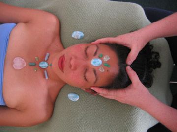 Spa Massage Therapy, Reiki Business, Healing Room, Beauty Center, Beauty Therapy, Crystal Therapy, Massage Techniques, Face Massage, Online Tutoring