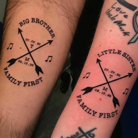 Brother Sister Tattoo Sibling, Matching Tattoos For Siblings, Brother And Sister Tattoo Ideas, Friend Tattoos Small, Sister Tattoo Ideas, Brother Sister Tattoo, Matching Friend Tattoos, Big Brother Little Sister, Sisters Tattoo