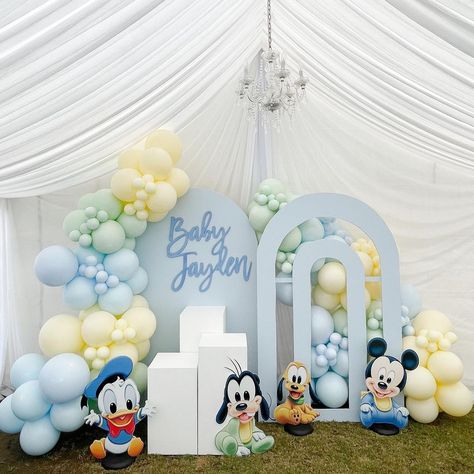 Baby Mickey & Friends Baby Shower ✨ Such a beautiful way to shower a baby boy ! Thank you @desie_310 for trusting us with such a beautiful… | Instagram Babyshower For Boy Theme, Theme For Baby Boy 1st Birthday, Babyshower Ideas Baby Boy, Babyshower Decoration For Boys, Disney Theme Balloon Decoration, Baby Showers For Boys Theme, Cute Baby Boy Baby Shower Themes, Baby 1st Birthday Themes Boys, Little Boy First Birthday Theme