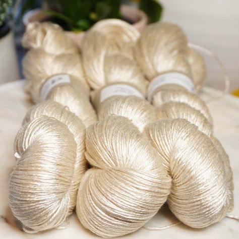 Silk Yarn Projects, Cotton Yarn Projects, Recycled Sari Silk Yarn, Baby Camel, Silk Noil, Novelty Yarn, Recycled Sari Silk, Weaving Yarn, Alpaca Fiber