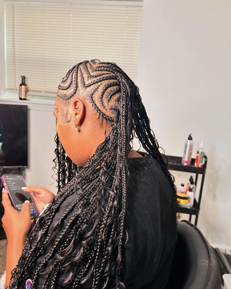 Braided Mohawk 🥰🥰 Braid Mohawk For Black Women, Mohawk Braid For Black Women, Braided Mohawk Black Hair, Mohawk Hairstyles For Black Women, Mohawk Braids, Braided Mohawk, Mohawk Braid, Quick Braided Hairstyles, Mohawk Hairstyles