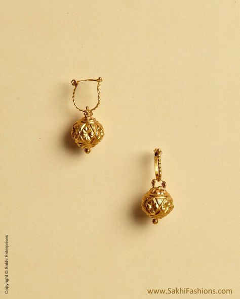 Mala k dane ka earing Gold Earrings For Kids, Small Earrings Gold, Gold Earrings Models, Modern Gold Jewelry, Gold Mangalsutra Designs, Gold Jewelry Stores, Wedding Jewellery Collection, Gold Bride Jewelry, Indian Jewelry Sets