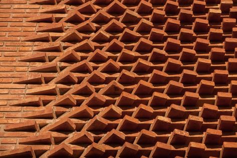 Gallery of Damero Building / Francisco Cadau Oficina de Arquitectura - 4 Brick Works, Multifamily Housing, Brick Detail, Brick Art, Brick Texture, Brick Architecture, Brick Facade, Brick Patterns, Brick Design