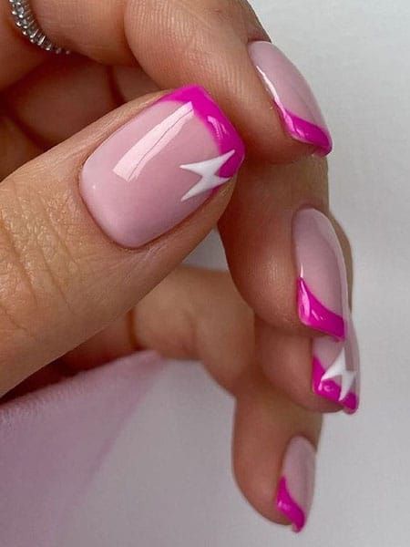 50 Best French Tip Nails to Try in 2022 - The Trend Spotter Nail Design Glitter, Manicure Nail Designs, French Tip Nail Designs, French Manicure Nails, Her Nails, Cute Gel Nails, Pink Acrylic Nails, Hot Nails, Funky Nails