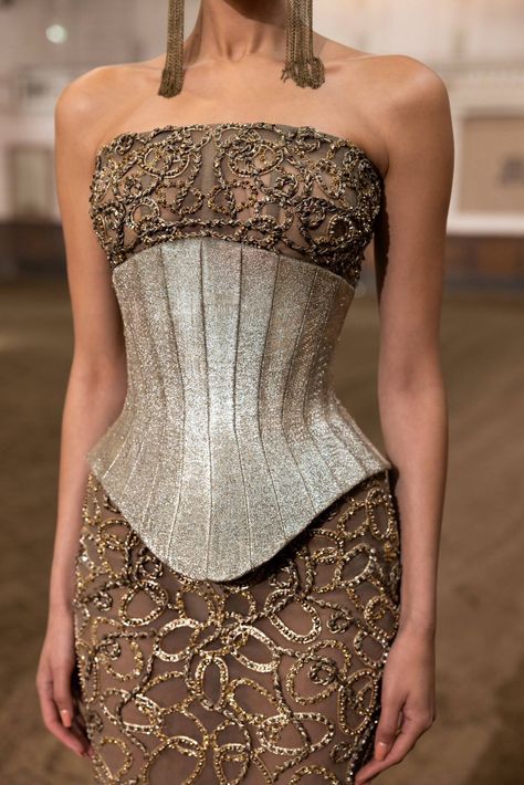 Corsets Over Dresses, Couture Corset Dress, Corset Outfit Dress, Corset Over Dress Outfit, Haute Couture Corset, Corset With Dress, Corset Runway, Corset Aesthetic, Corsets Fashion