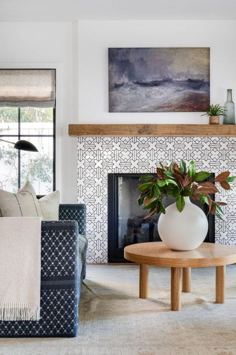 Pattern Tile Fireplace, Wall Decor Bedroom Aesthetic, Wallpaper Bedroom Ideas, Decor Bedroom Aesthetic, Clad Home, Tile Fireplace, Beautiful Kitchen Designs, Pattern Tile, Bedroom Fireplace