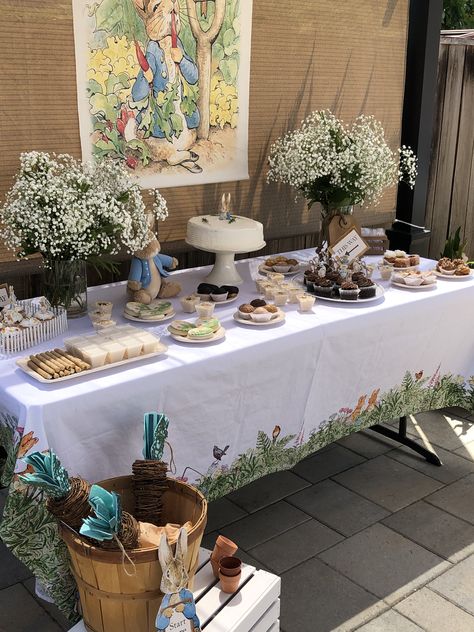 Peter Rabbit Theme Party Decor, Bunny Shower Ideas, Peter Rabbit Gift Table, Rabbit Centerpiece Ideas, Diy Rabbit Decor, Easter Themed Birthday Party For Boy, Peter Rabbit Table Setting, Peter Rabbit Party Ideas, Peter Rabbit 1st Birthday Girl